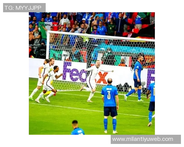 意大利U17世界杯点球大战击败十人巴西荣获季军荣耀时刻