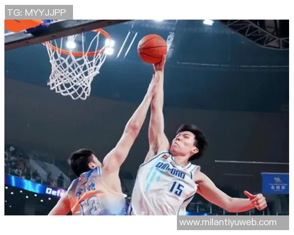 杨瀚森赛季初展现出色表现生活中也逐渐融入团队氛围 杨瀚森赛季初展现出色表现生活中也逐渐融入团队氛围