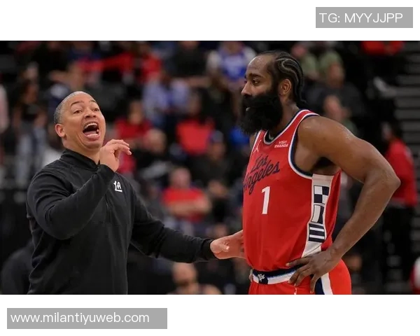 卢指导谈球队阵容深度经验丰富的老将助力球队发展 卢指导谈球队阵容深度经验丰富的老将助力球队发展