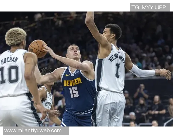 约基奇首节表现惊艳四投全中轻松斩获13分4篮板3助攻