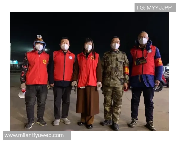 携手并肩感谢每一位为泰山队呐喊助威的12人继续奋战的决心与信念