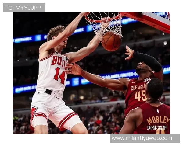 神射手AJ格林三分球全中展现超强实力助球队赢得胜利