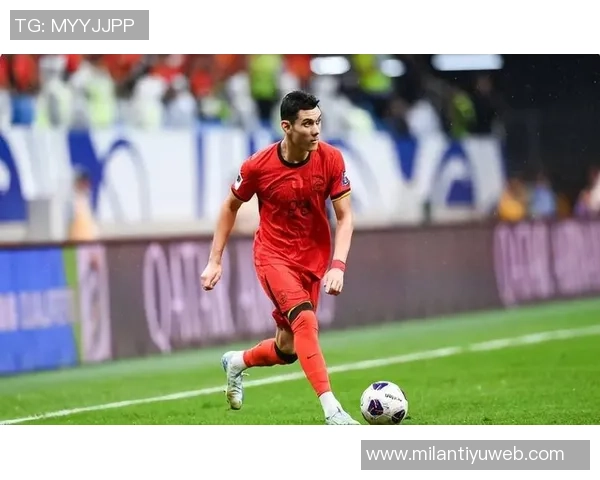 海港中场阿布拉汗合同到期自由身加盟河南队引发关注