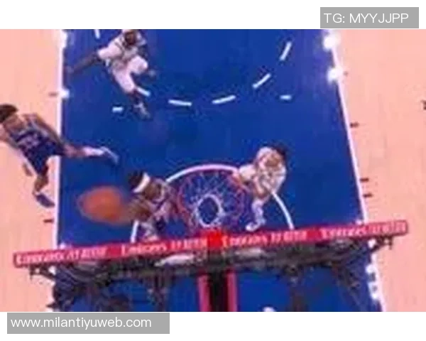 关键时刻不畏挑战埃奇库姆17投6中斩获17分8板9助攻表现出色