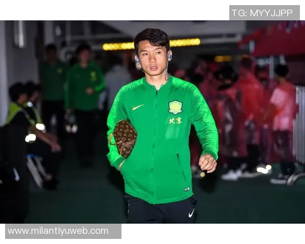 国安新内援今晚抵达北京王刚续约一年助力球队发展 国安新内援今晚抵达北京王刚续约一年助力球队发展