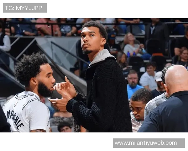 浓眉因左小腿拉伤连续缺席14场比赛今晚无法出战球队对决 浓眉因左小腿拉伤连续缺席14场比赛今晚无法出战球队对决